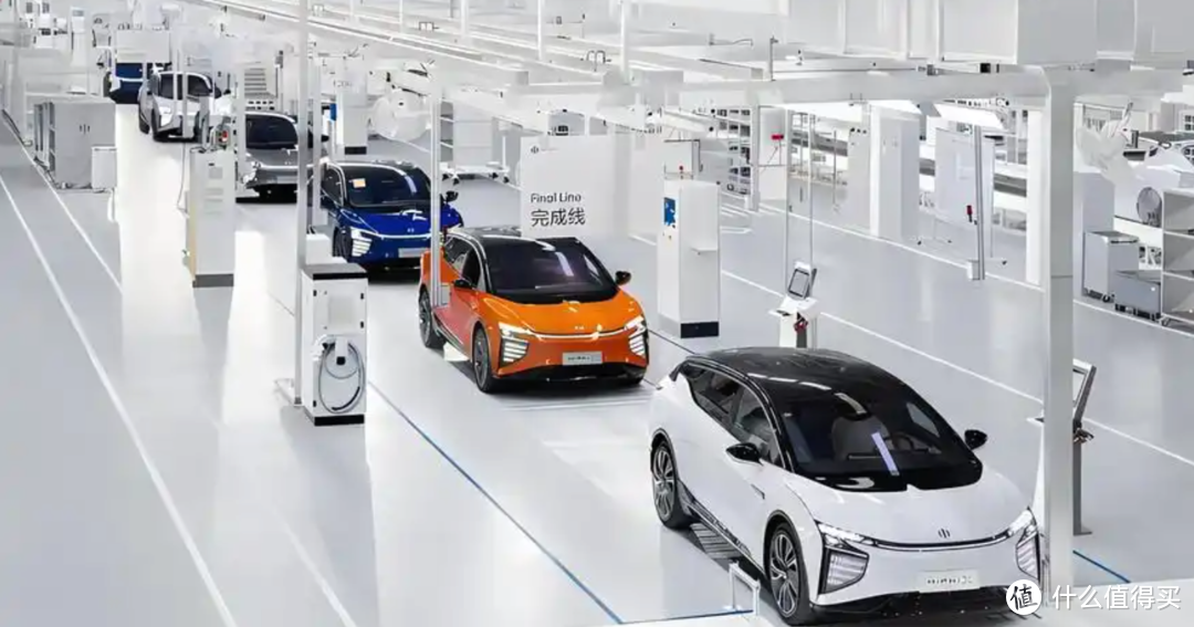 我国新能源汽车市场大爆发:销量占比突破40%